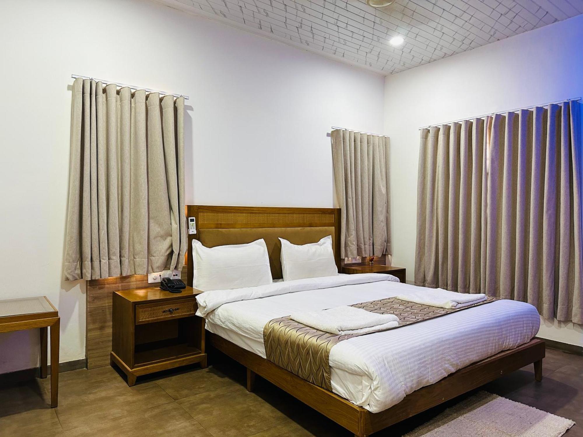 Lion Park Hotel & Resorts Сасан Гир Екстериор снимка