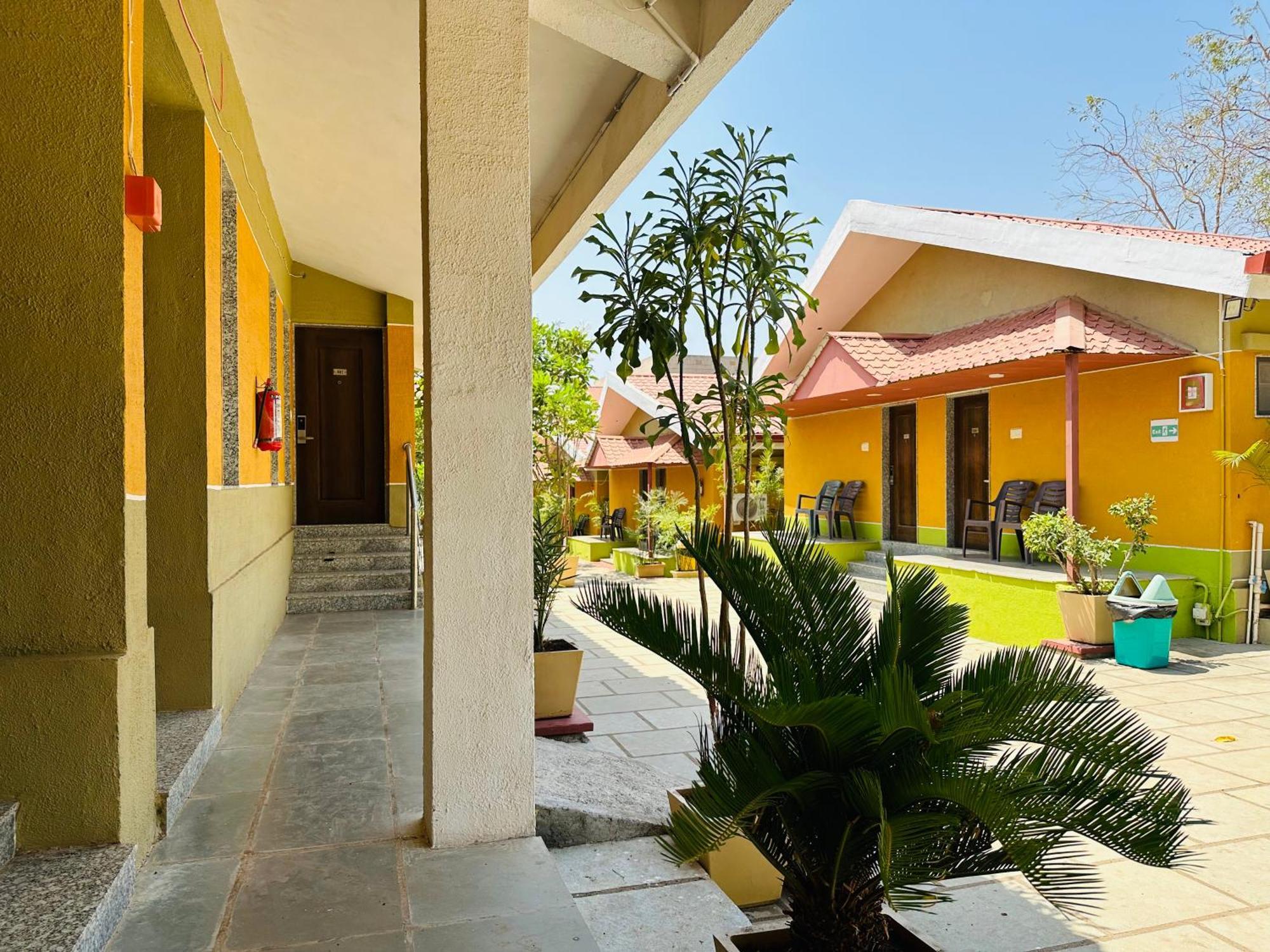 Lion Park Hotel & Resorts Сасан Гир Екстериор снимка