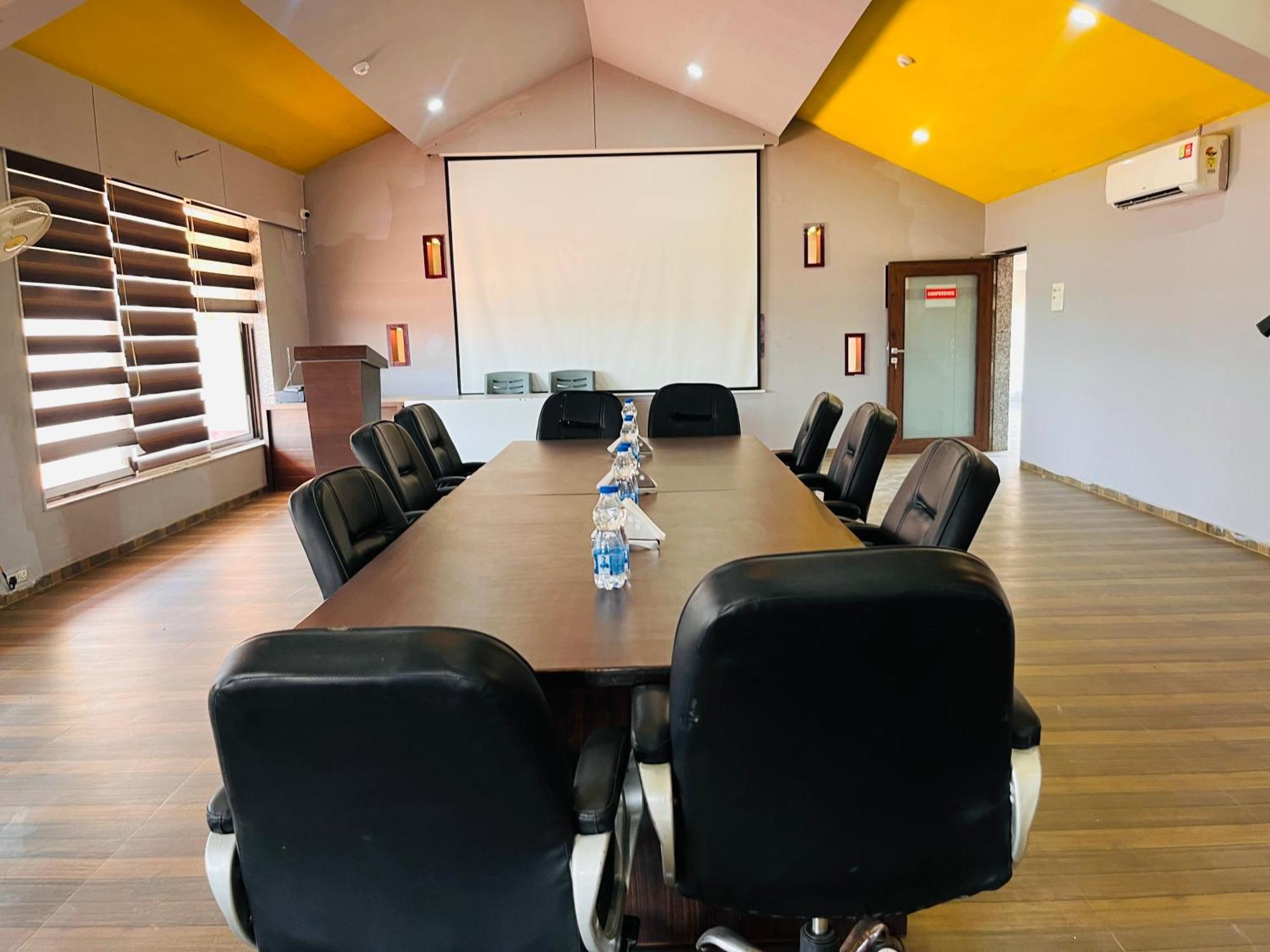 Lion Park Hotel & Resorts Сасан Гир Екстериор снимка
