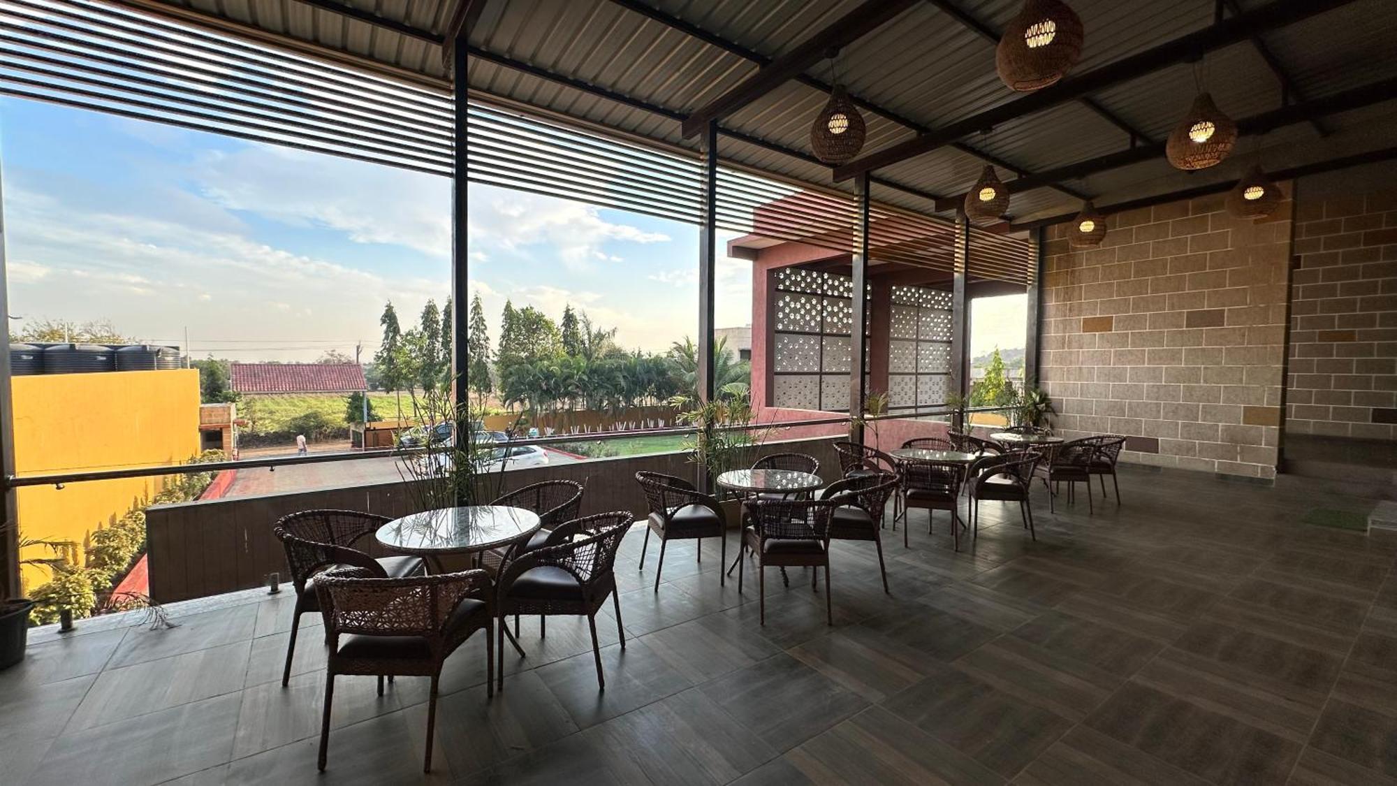 Lion Park Hotel & Resorts Сасан Гир Екстериор снимка